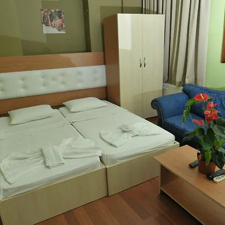 Turna Family House *